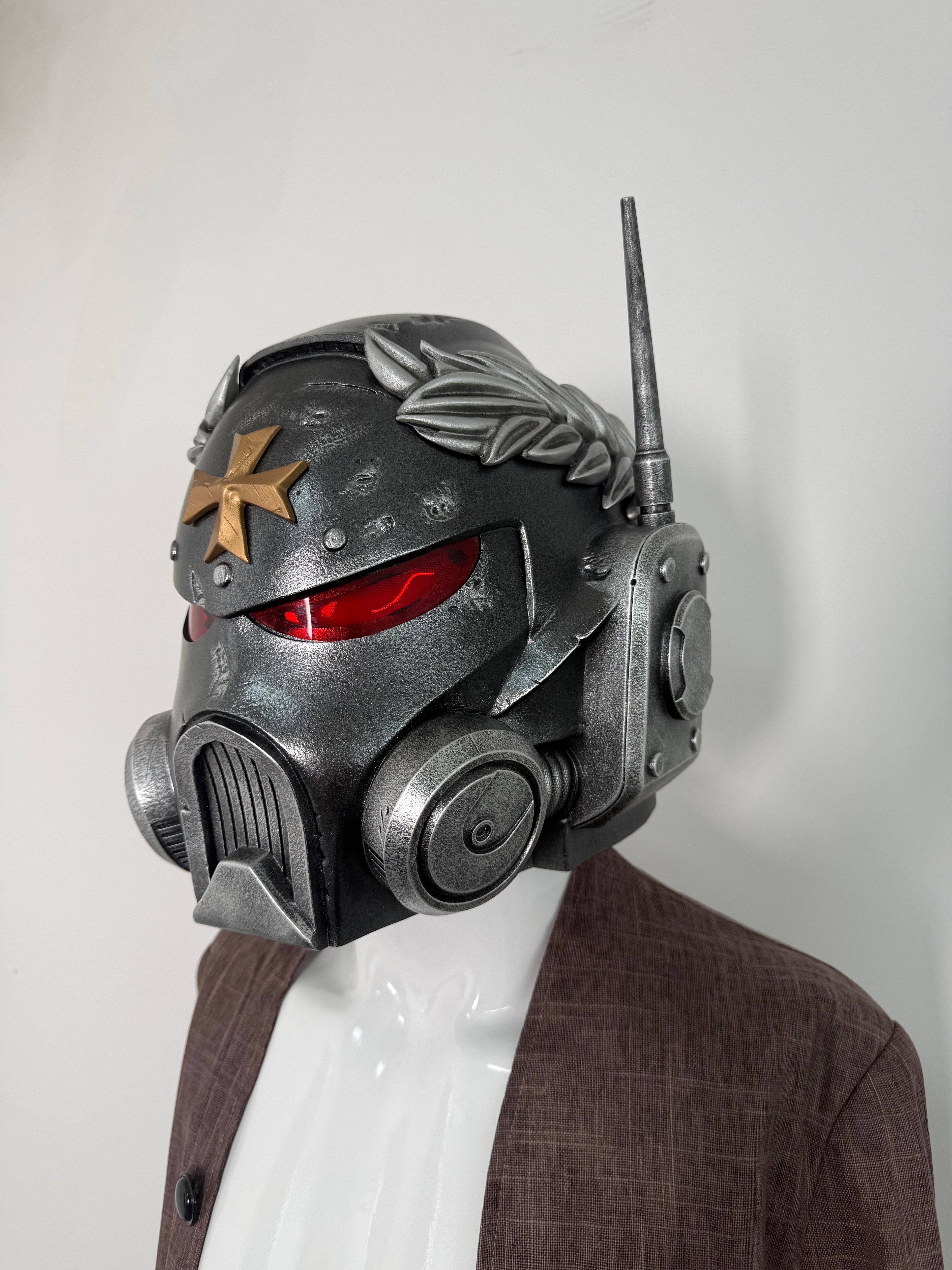 1:1 Wearable Warhammer 40K Black Templars Veteran Laurel MK10 Comms LED Helmet Prop Replica