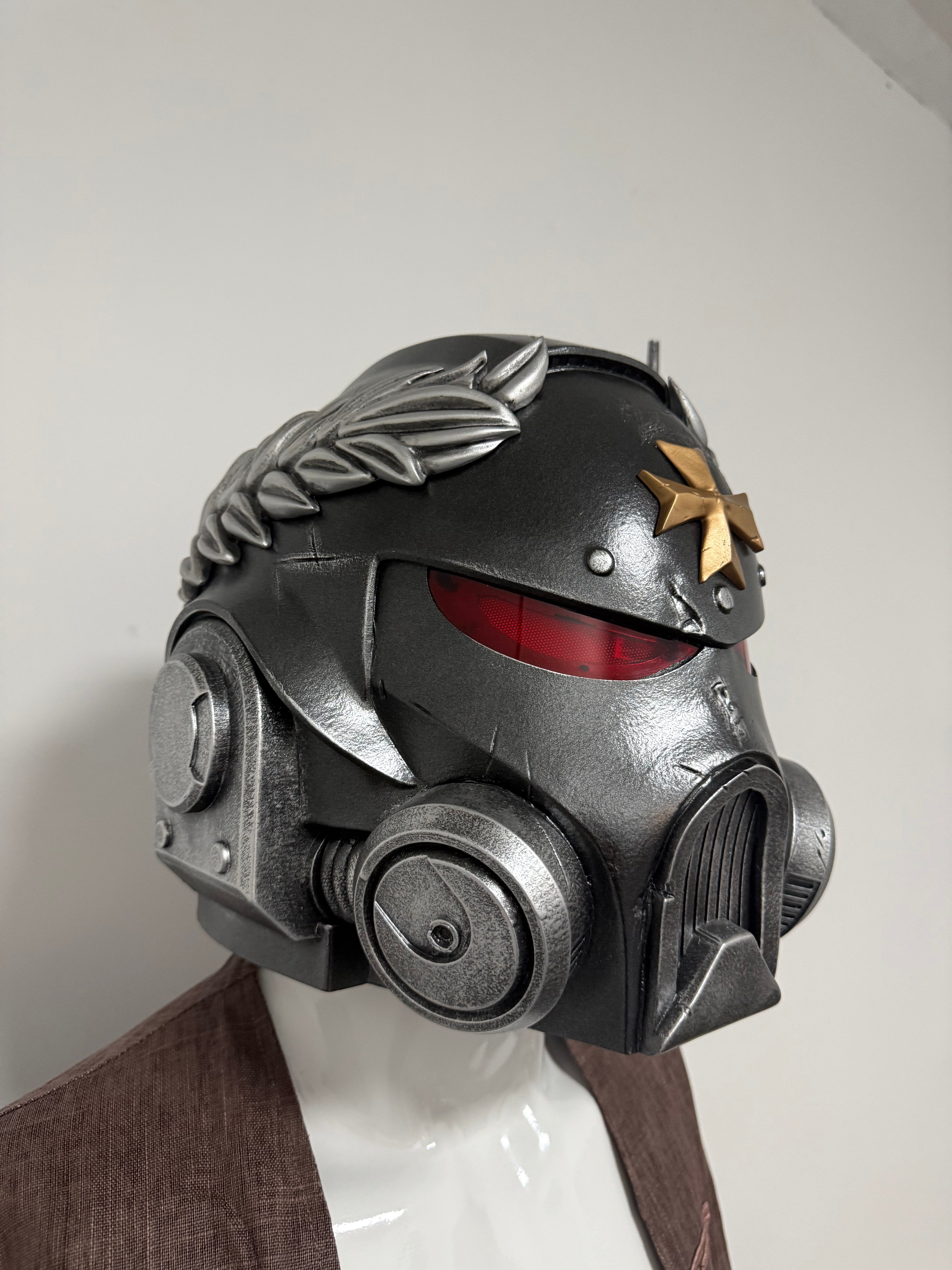 1:1 Wearable Warhammer 40K Black Templars Veteran Laurel MK10 Comms LED Helmet Prop Replica