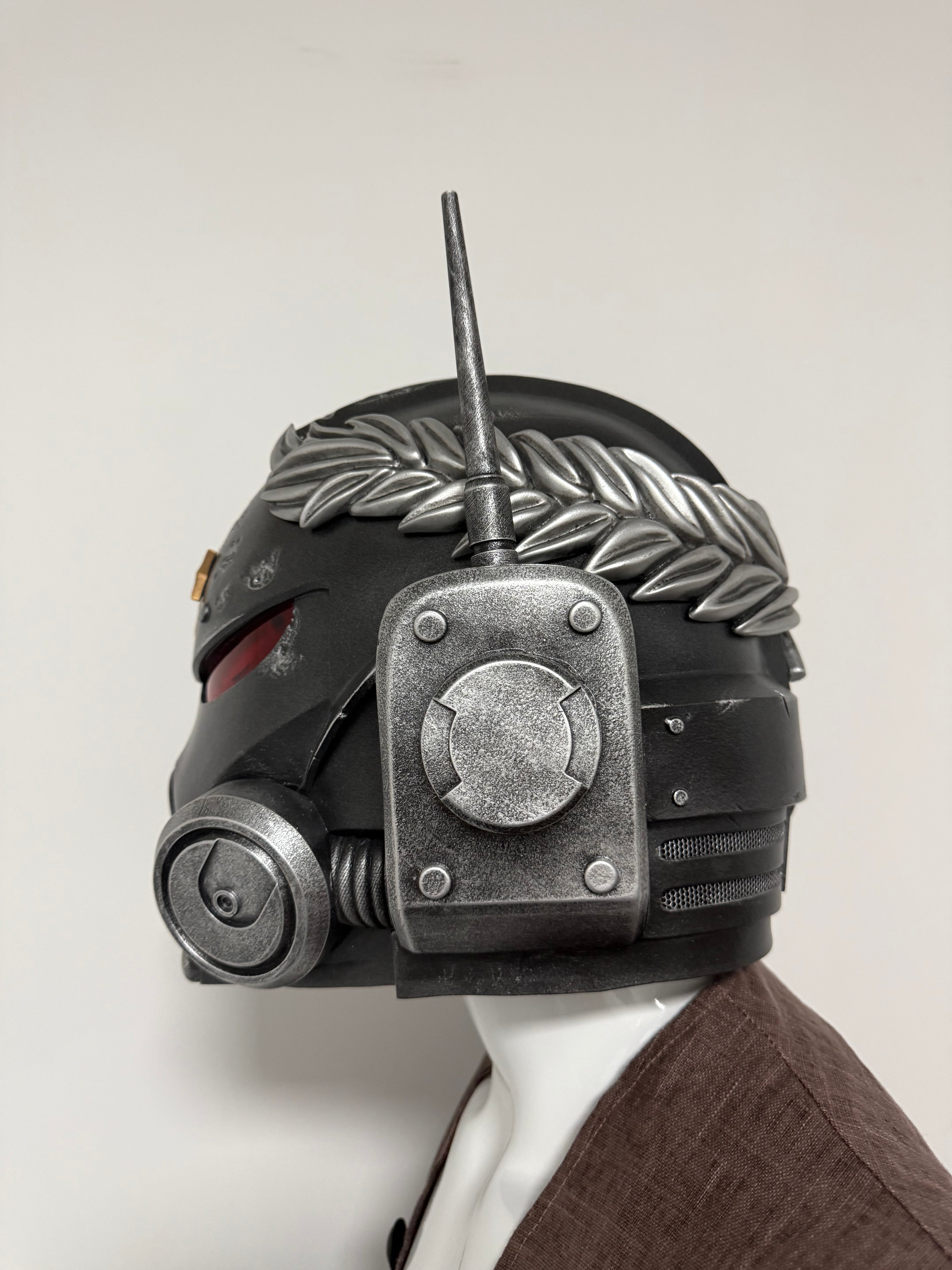 1:1 Wearable Warhammer 40K Black Templars Veteran Laurel MK10 Comms LED Helmet Prop Replica