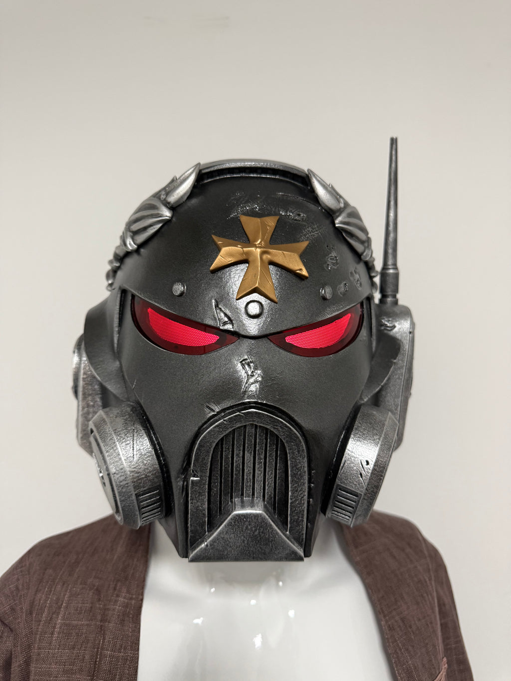 1:1 Wearable Warhammer 40K Black Templars Veteran Laurel MK10 Comms LED Helmet Prop Replica